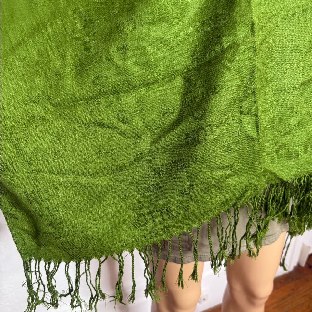 Louis Vuitton Scarf Shawl Wrap LV Monogram Fringe Green 67.5X26 Inches - Picture 12 of 15